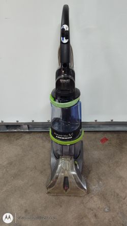 CARPET CLEANER