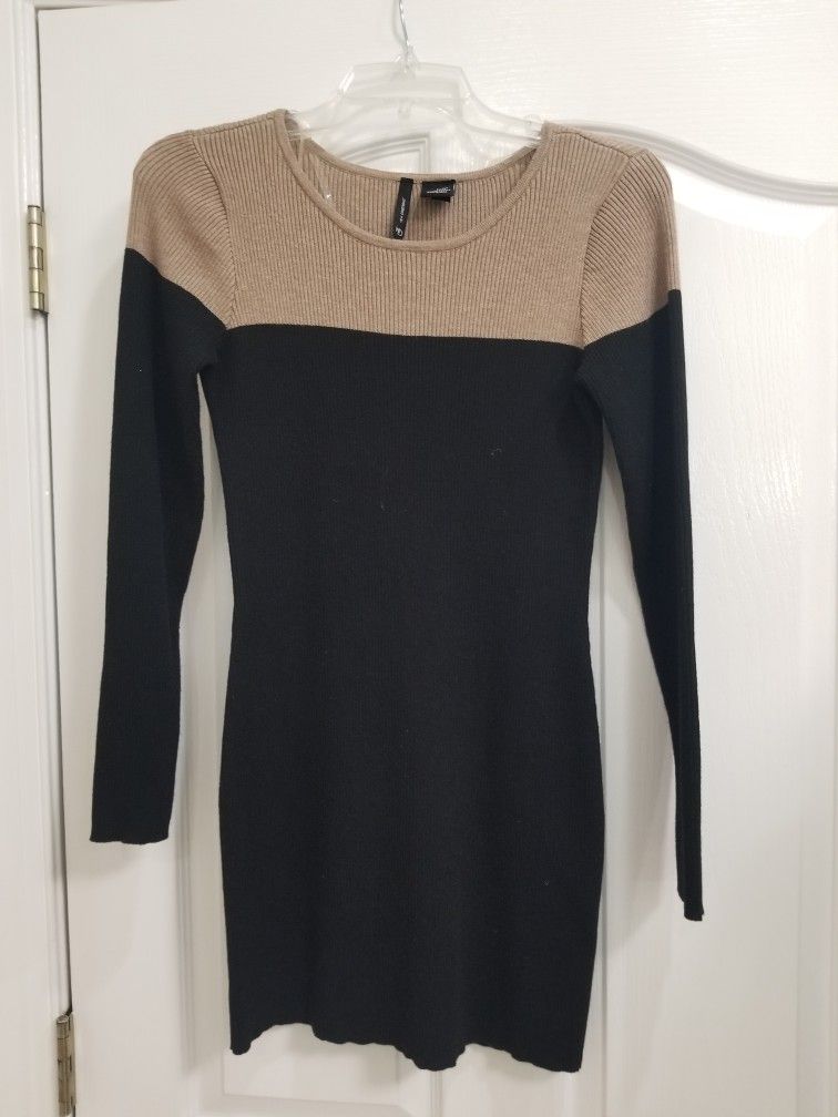 NEW DIRECTIONS SWEATER DRESS