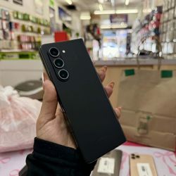 Samsung ZFOLD 5 256GB UNLOCKED✔️