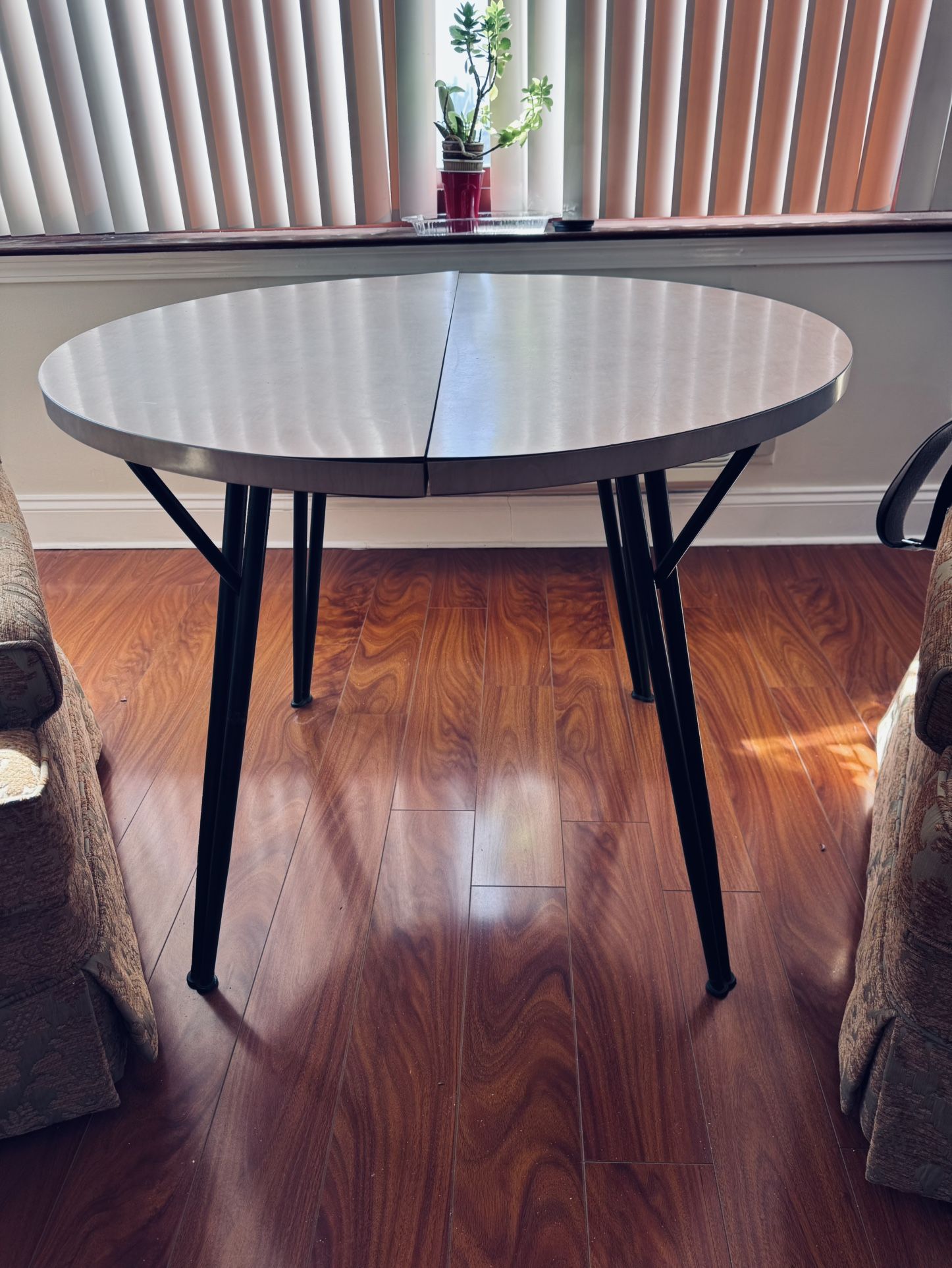 Vintage  dining table / bistro table with leaf