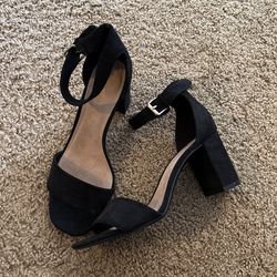 Women’s Old Navy Black Strap Block Heel