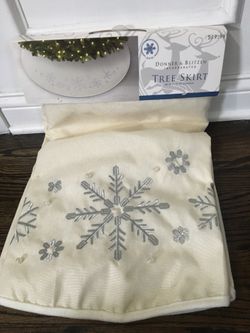 New Tree Skirt 