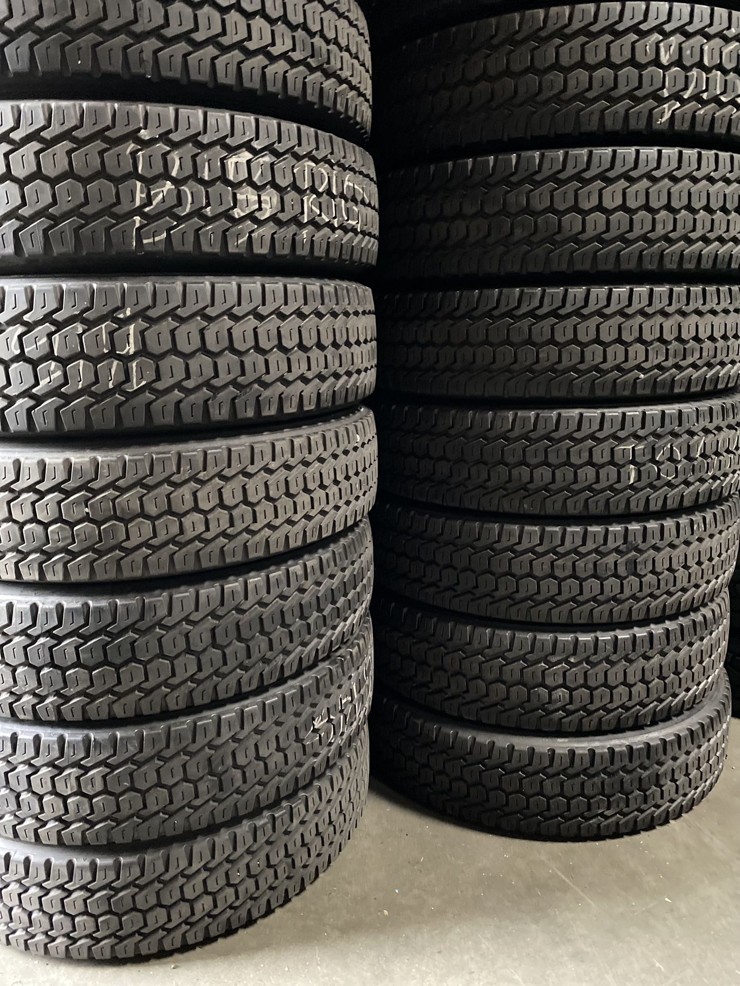 Semi Truck Tires 295/75R22.5 For Drive $165.00 Each