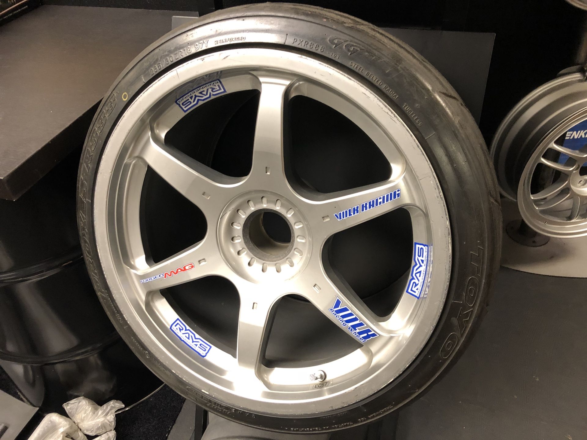 🌝Volk Racing Rays TE37 Forged Mag Center Lock Display Wheel & Tire