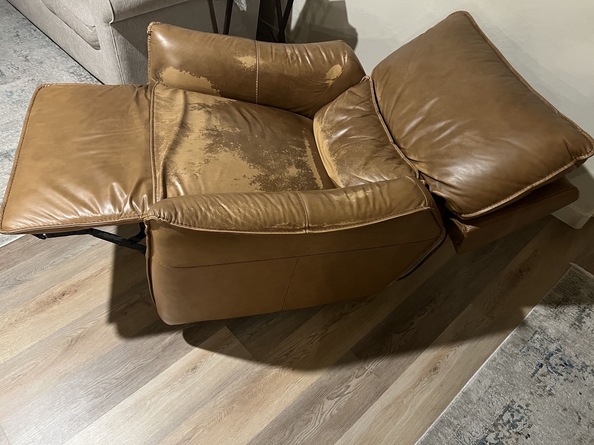 FREE Comfy Recliner