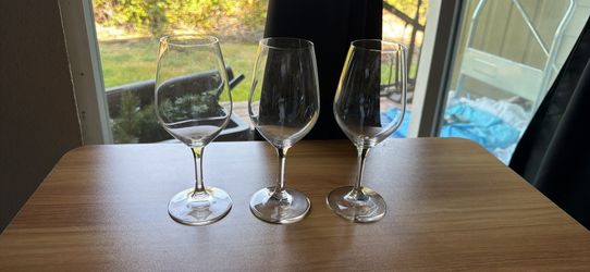 Wine glasses