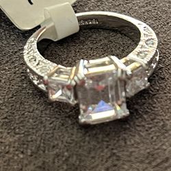 Silver Plated Size 7 Wedding Engagement Ring With Cz