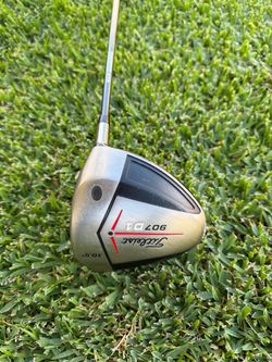 Titleist 907 D1 Driver 10.5 Aldila Flex R Golf Club