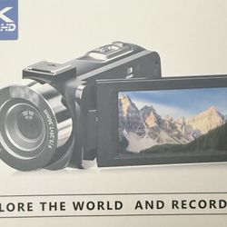 BRAND-NEW 8K VLOGGING CAMERA