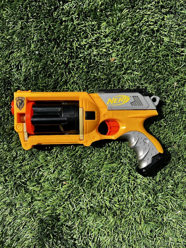 Nerf Gun - Maverick Rev-6