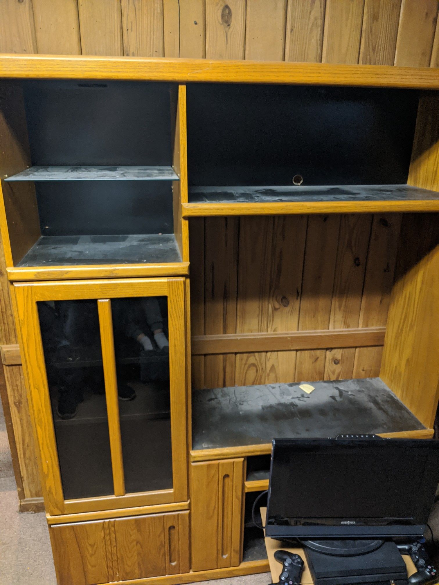 * REAL WOOD TV STAND ***FREE*** Curio lighting and glass shelves
