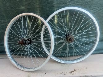 Pair of rims size 20 inches 30 dollars for both(15 each)