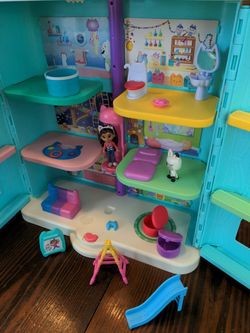 Gabby’s Dollhouse Purrfect Dollhouse with sound including Toy Figures, Furniture