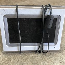 Digital picture frame￼