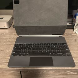 Apple Smart Folio Keyboard Case