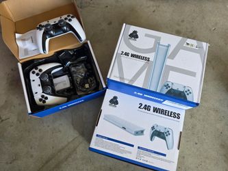2 controller gaming system multi game console player