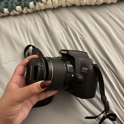 Canon Rebel T7