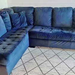 Living Spaces Midnight Blue Chenille 2pc LAF Chaise Sectional Sofa