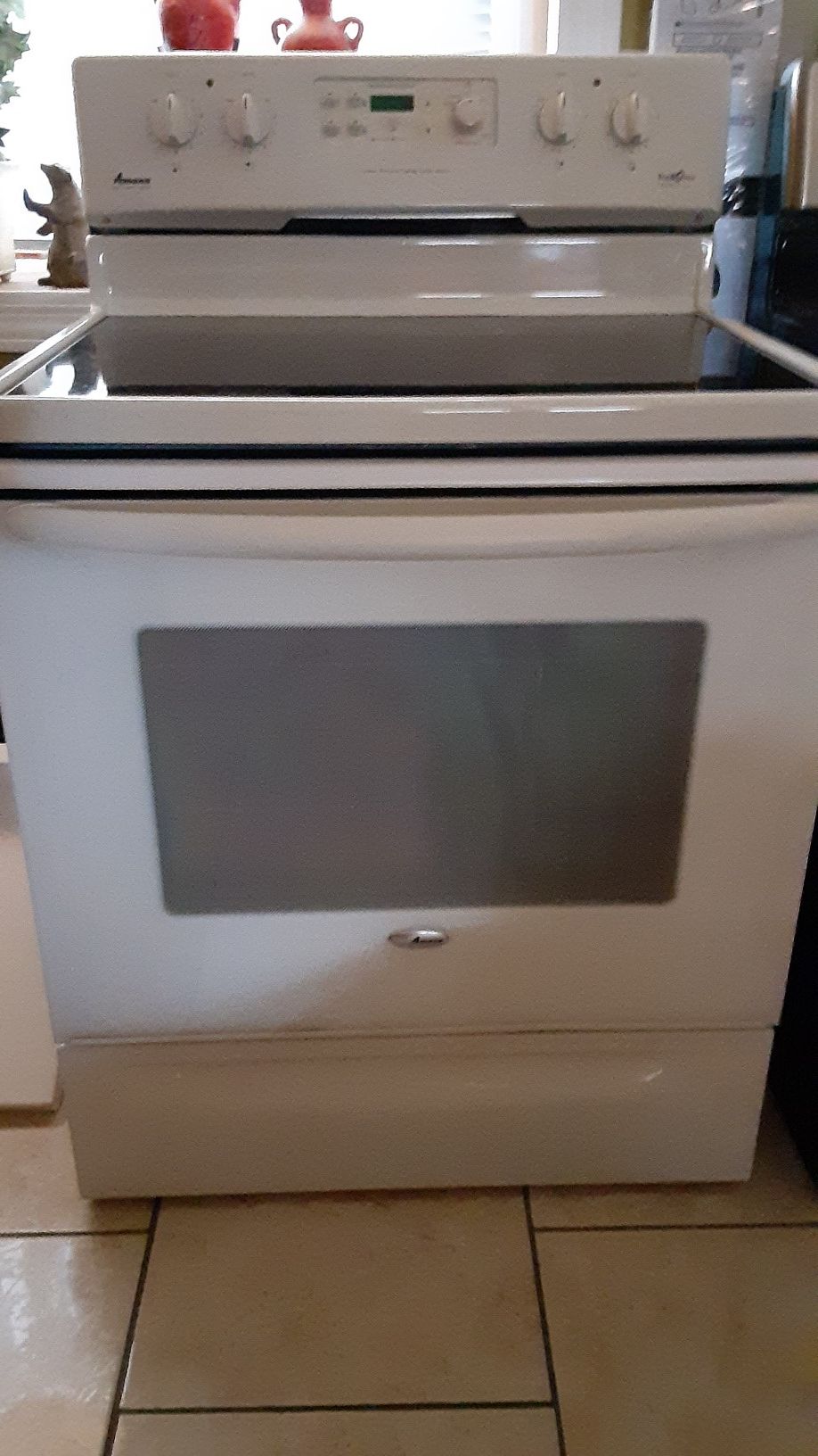 Estufa muy Buenas condiciones todo funciona bien