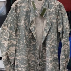 Tru-Spec Military Jacket, Light Cargo Several Packets Pockets.
Color: Camouflage
Size: L Large-Long
Height: From 71 to 75
Chest: From 41 to 45