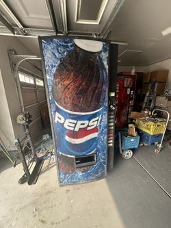 PEPSI VENDING MACHINE (3 MONTH WARRANTY)