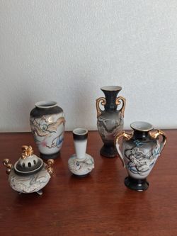 Japanese Dragonware Porcelain Miniature Set 5 Pieces