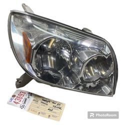 2003 2005 TOYOTA 4RUNNER RIGHT SIDE HEADLIGHT OEM