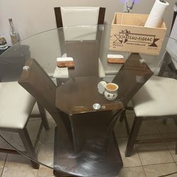 4 Chair Glass Table 