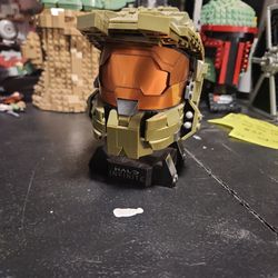 Mega Construx Halo Infinite Master Chief Helmet set.