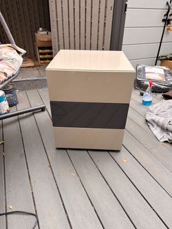 Pianca 3 drawer nightstand