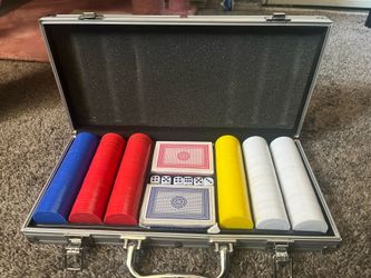 classic Cardinal poker chip set housed in a metal aluminum case