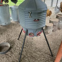 Coopworx Feed Silo- Large Capacity Chicken Feeder 