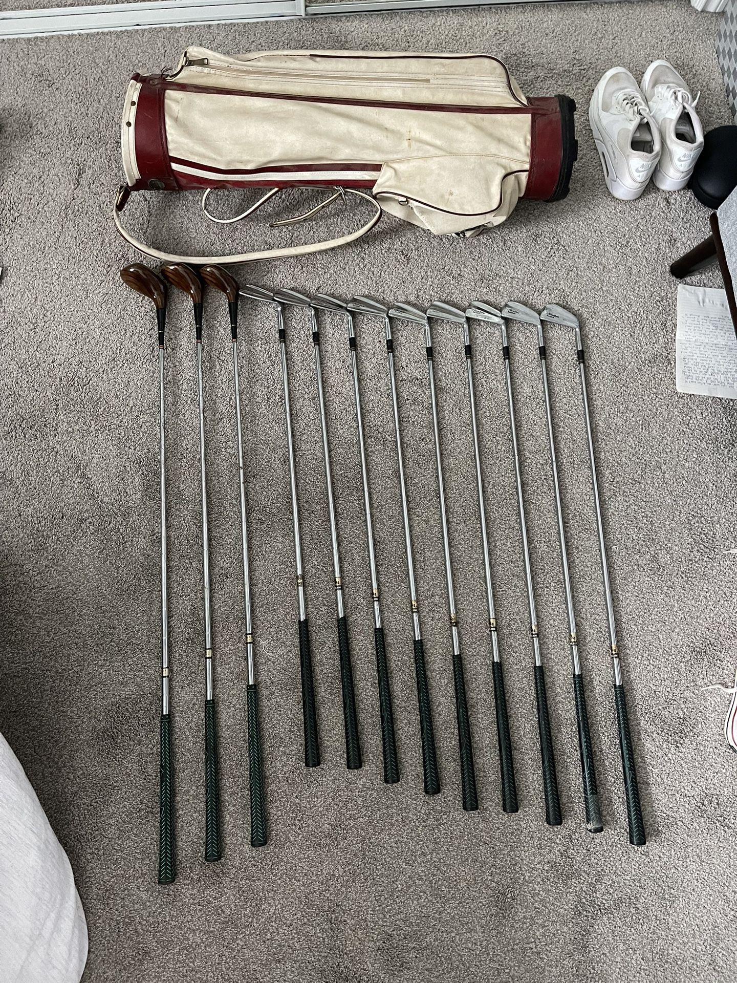 Vintage Golf Set