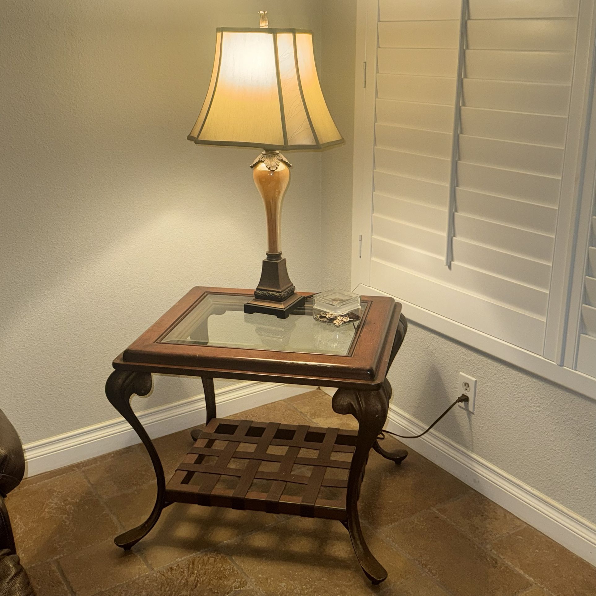 Wood End Table With Or Without Lamp