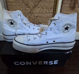 Converse  Chuck Taylor All Star Lift High Top Sneakers Sz 9