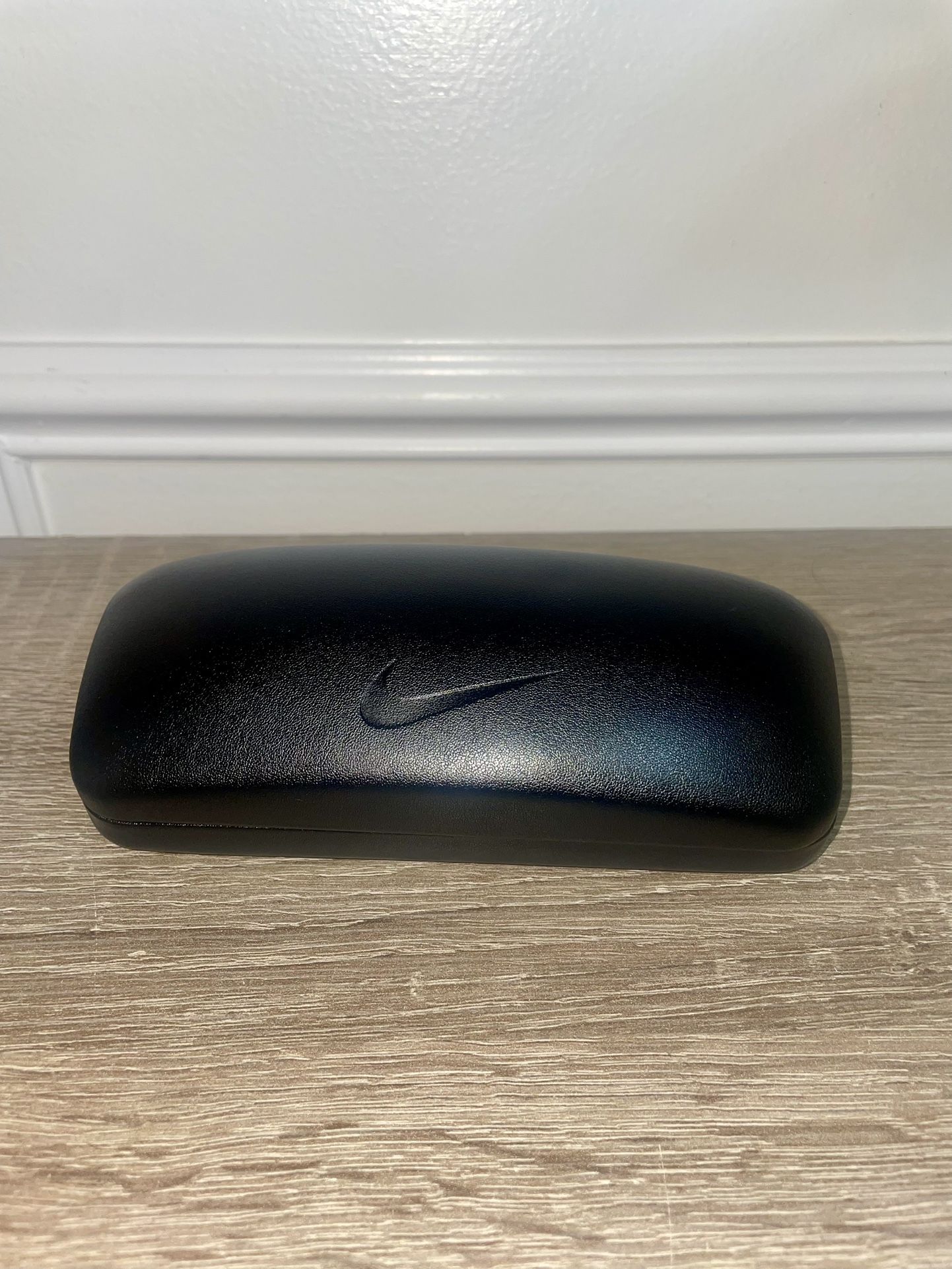 Nike Sunglasses ,Glasses Case Black Clamshell Lined Just Do It .(#18)