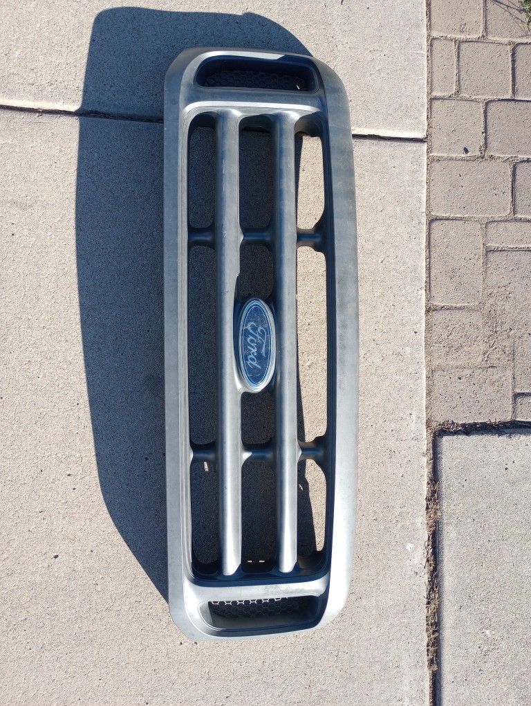 Ford Super Duty Grill