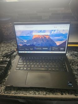 DELL 7430 14"LAPTOP i7-12th gen,16GB Ram,256GB SSD Windows 11