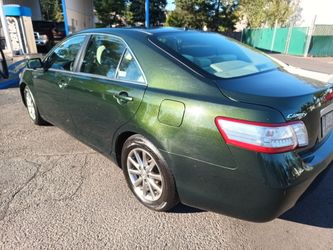2011 Toyota Camry Hybrid Made in Japan