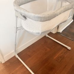 Halo Bedside Bassinet 