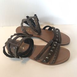 PRADA FLATS SANDALS SIZE 38