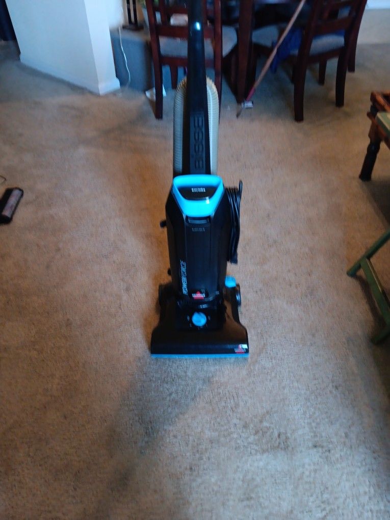 Black And Blue Bissell Powerforce Vacuum Cleaner!