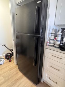 Insignia Refrigerator