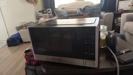 Black & Decker microwave