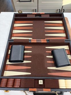 Brown vinyl Backgammon set