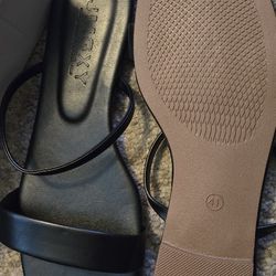 Black Flat Sandals