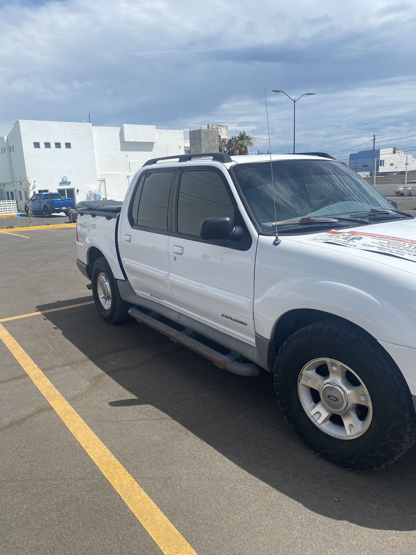 2002 Ford Explorer Sport