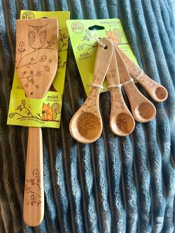 Solid Beechwood Owl Spatula & Measuring Spoons Set - NWT