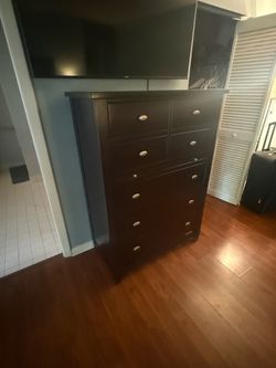 Bedroom set nightstand