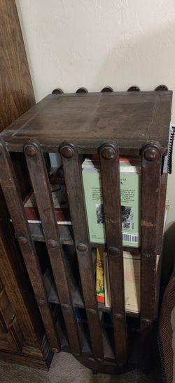 Sargent Mfg Co Antique revolving book shelf